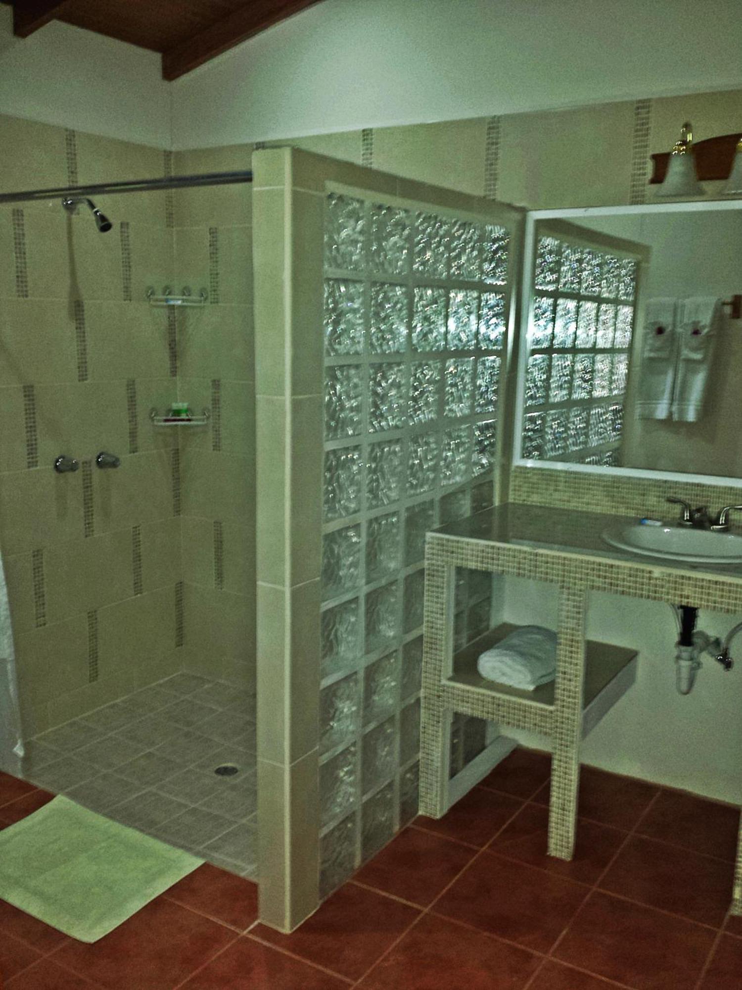 The Log Cab-Inn San Ignacio Ruang foto